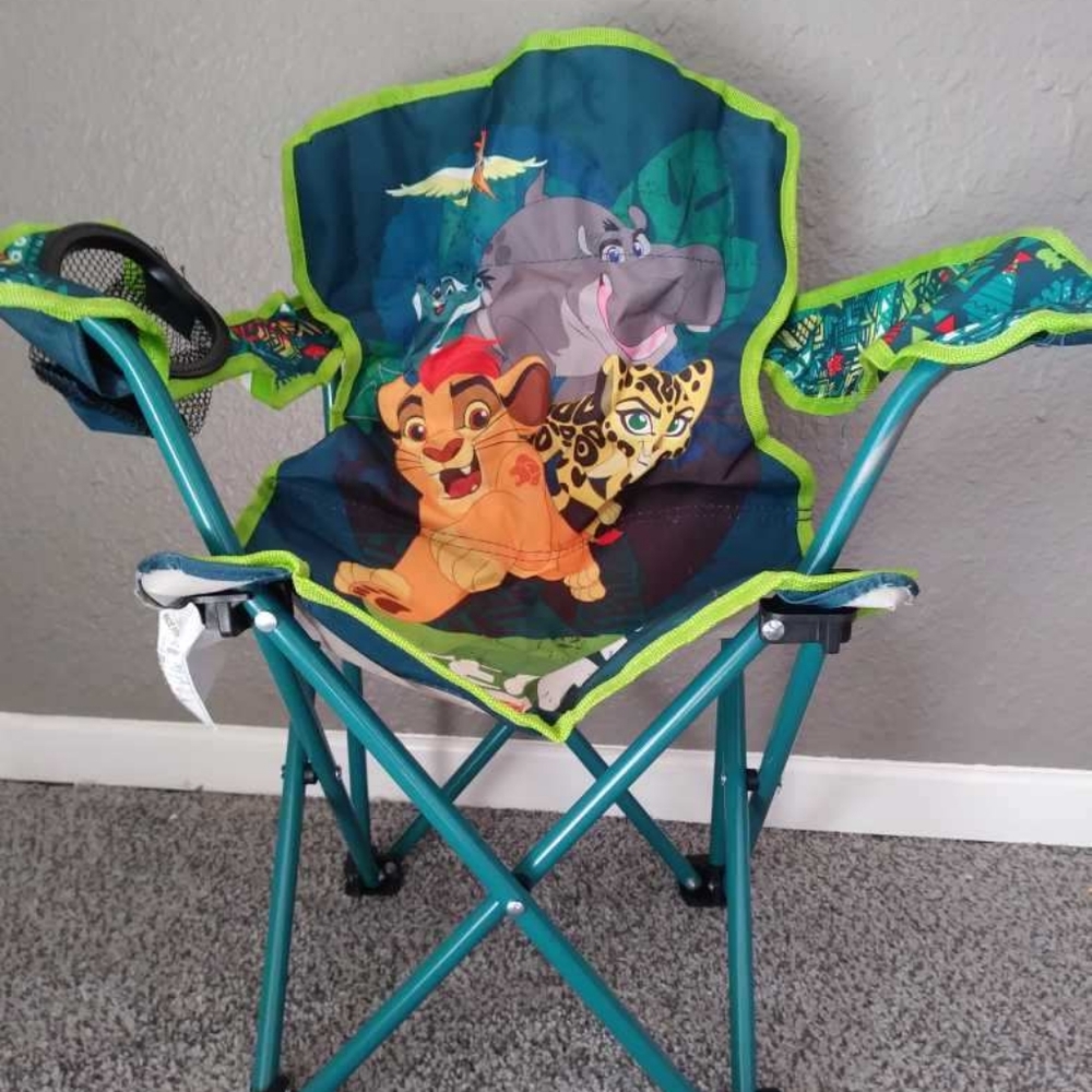 Lion King Kids camping chair.